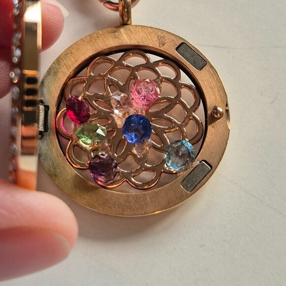 South Hill Designs Gold Tone Floating Locket Necklace - Picture 5 of 6